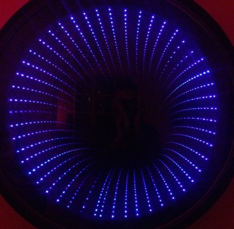 infinity mirror